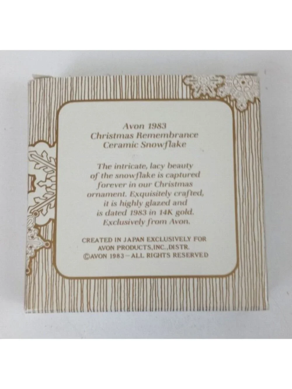 Vintage Avon 1983 Christmas Remembrance Ceramic Snowflake 14K Gold Made In Japan